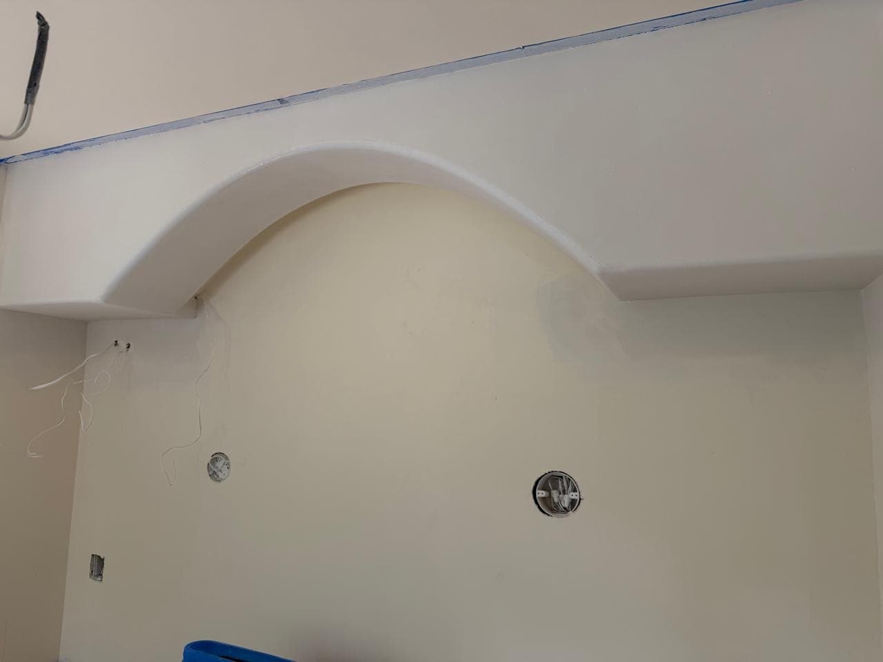 Finished half-moon arch with clean, even curved edges